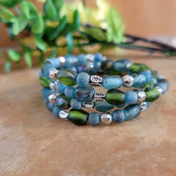 Blue, Green and Silver Wire Wrap Evening Bracelet   New  Handmade - Picture 1 of 3